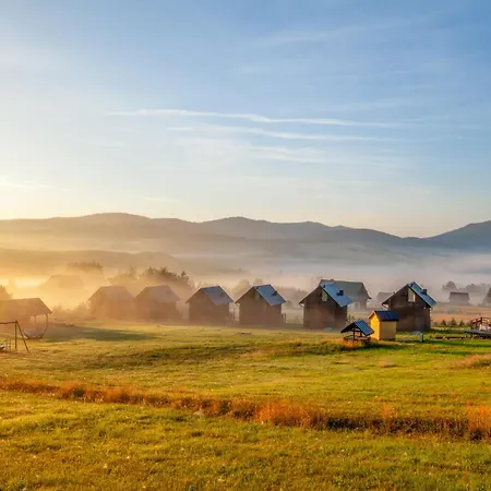Polana Piorun Caloroczne W Beskidach Lodge *